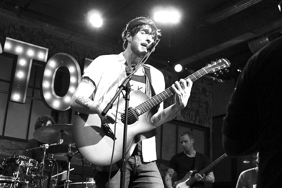 “Ravenna Woods’” Chris Cunningham belts out his final song to the cheering crowd.