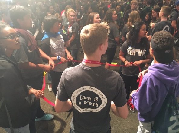 Students circle in small groups for an activity at last year’s Servus Leadership Conference. Inglemoor students, athletes, and ASB advisers/officers will be attending this year’s conference. 