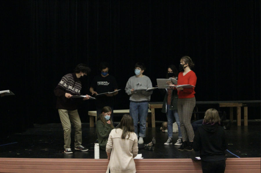 The six main leads, Director, and Stage Manager of “Clue” rehearse though scene 14.