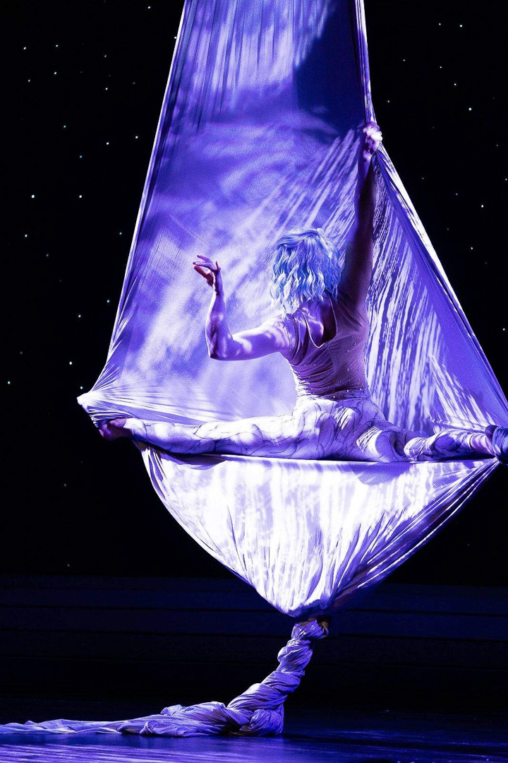 Beeman performing aerial silks in the 2023 SANCA Annual Showcase Spectacular. Photo courtesy of Allie Beeman